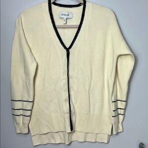 10 Crosby Derek Lam Cream and Black V-Neck Sweater